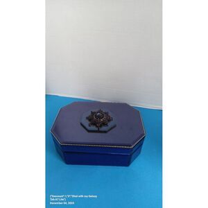 Elegant Octagonal Jewelry Box with‎ Ornate Embellishment - Royal Blue and Black